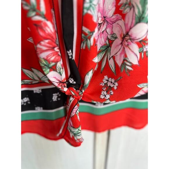 Fig & Flower Boho Floral Tie Blouse Size Large Lace Detail Red 3/4 Sleeves Flowy - Picture 5 of 9